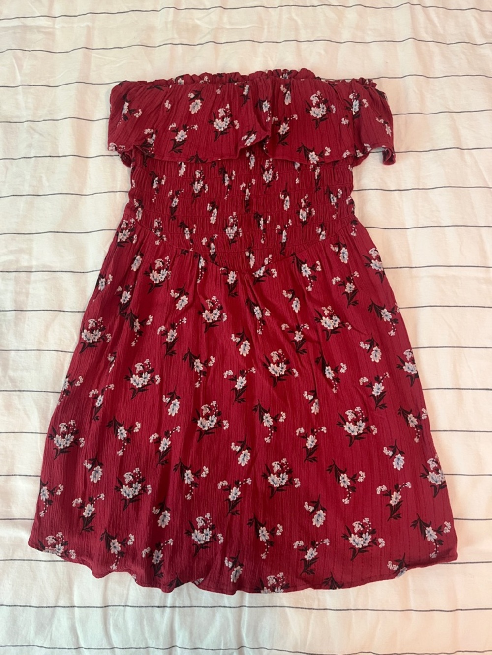 American Eagle Outfitters Red Floral Strapless Mini Dress
